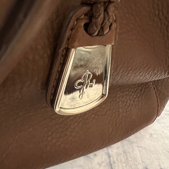 Cole Haan pebbled leather purse cognac color.. Drawstring/magnetic snap … - Picture 4 of 7
